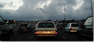 Dreispurige Autobahn in Teneriffas Norden
