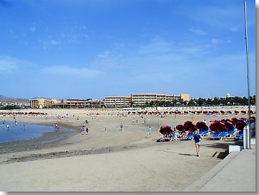 Blick auf die Badebucht von der Castillo-Seite