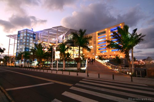 Einkaufszentrum El Muelle im Hafen von Las Palmas
