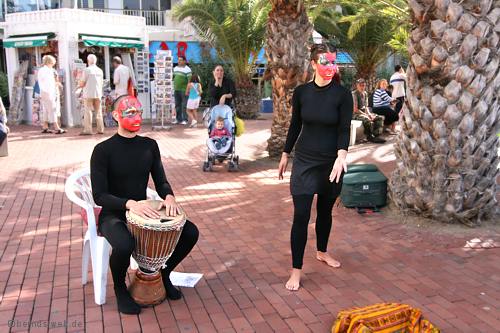 Künstler an der Promenade des Stadtstrandes Las Canteras