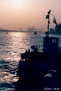 Abendstimmung im Hamburger Hafen